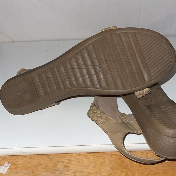 SANDALS - Picture 3 of 3